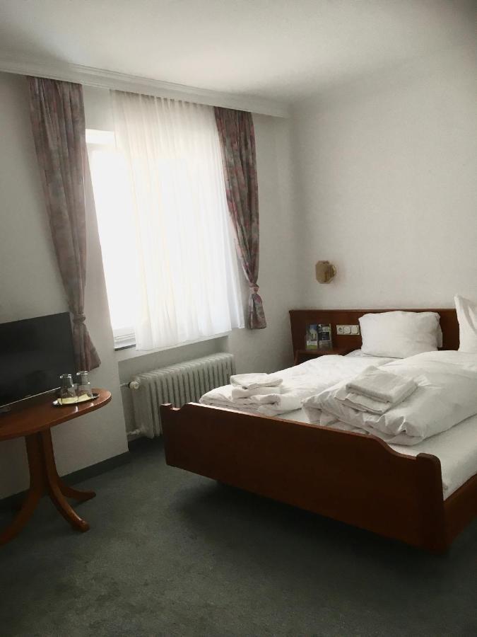 Hotel Hofgarten Бад-Бухау Экстерьер фото