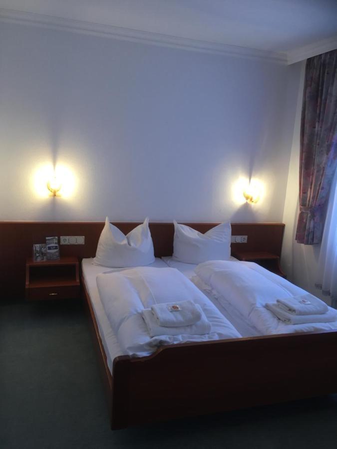 Hotel Hofgarten Бад-Бухау Экстерьер фото